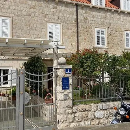 Apartment & Ivu I - One Bedroom With Sea View
